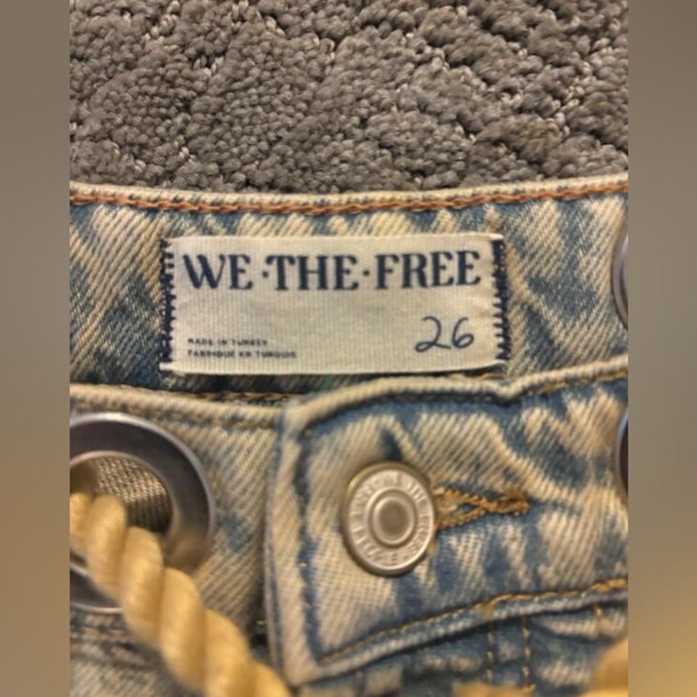Free People, We the Free
Moxie Barrel Jeans, 
washed, never worn 
size 26
Cowby - Picture 10 of 10